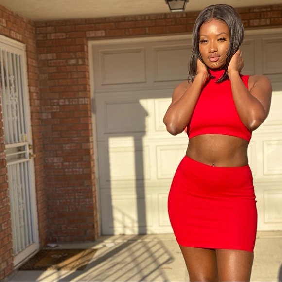 RED HOT DRESS ✨ - Picture 5 of 8